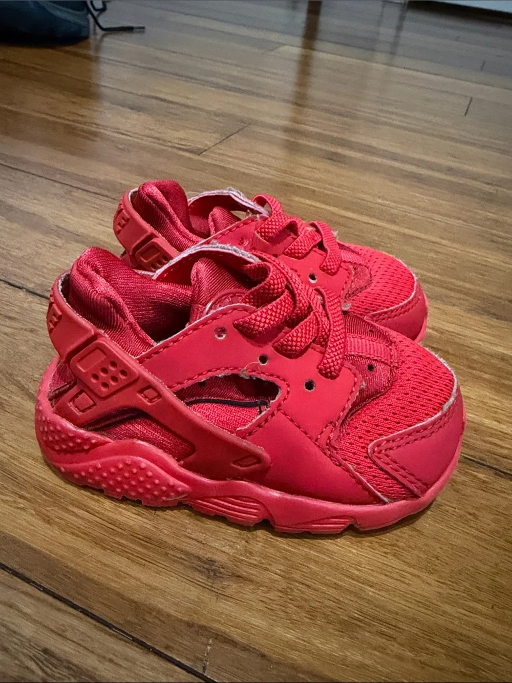 NIKE Toddler Huarache Run TD Sneakers Triple University Red 704950-600 Shoes 4C